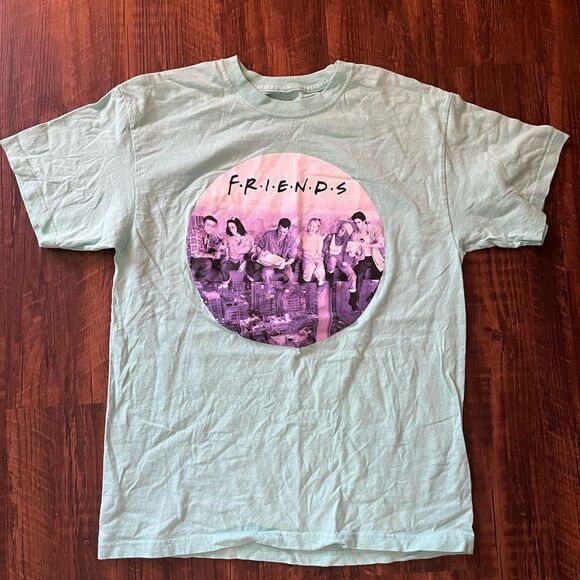 Friends Short Sleeve Tee size Medium - Picture 1 of 2